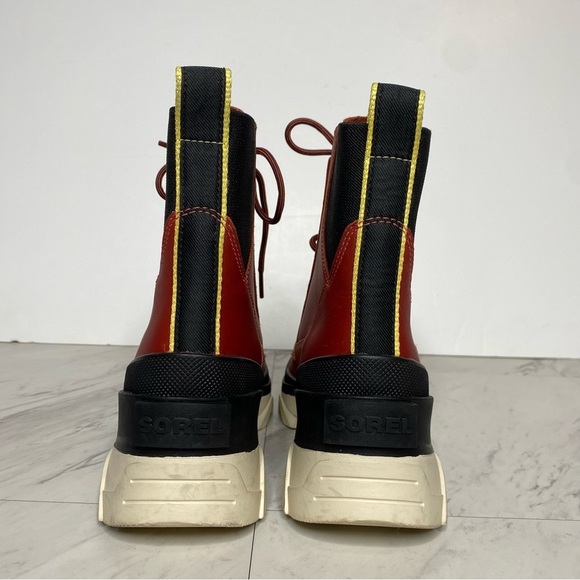 Sorel Brex Red Leather Lace Up Chunky Sole Boot 7 1/2 - Picture 3 of 15